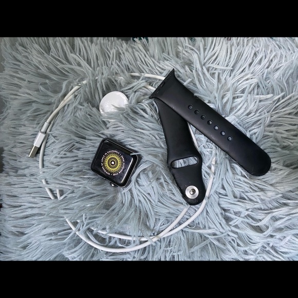 Apple Accessories - Apple Watch Series 3